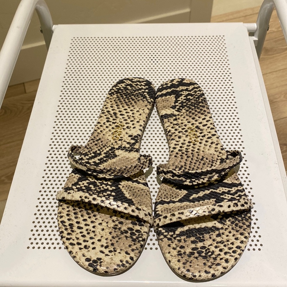 Tkees snakeskin 7